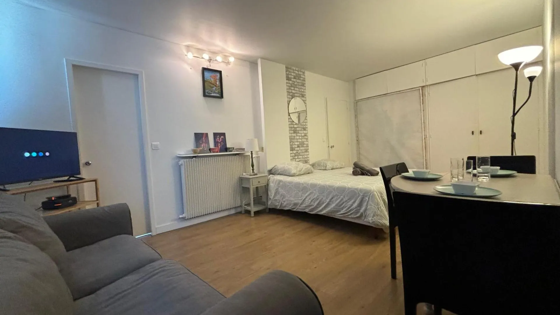 Apartment Appartement Des Champs Elysees Paris